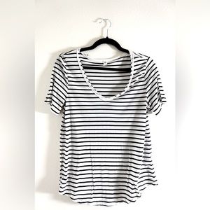 BP. Raw Edge V-Neck Tee